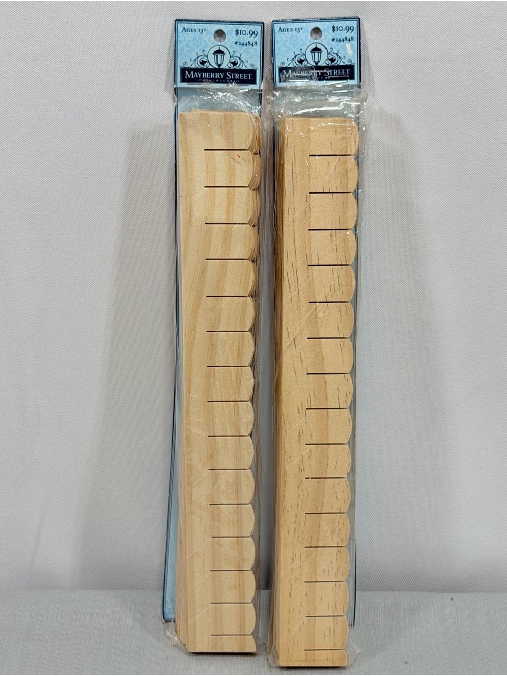 Mayberry Street 1:12 Wood Unfinished Fishscale Roof Shingle Strip #244848 Lot 2